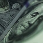 “El dólar oficial alcanza los $1.300 en Banco Nación”