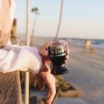 “De frustración a éxito: negocio de abrir botellas de vino valuado en 90 millones”