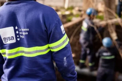 El Gobierno avanza con el proceso para privatizar AySA