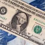 “Portafolios electorales: pesos para el carry, dólares en bonos y Cedears”