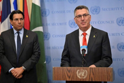 “Sa’ar en la ONU: ¿Sabotear la liberación de rehenes respaldando un Estado palestino?”