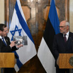 “Presidente Herzog en Estonia: ¡No caigas en las mentiras de Hamas!”