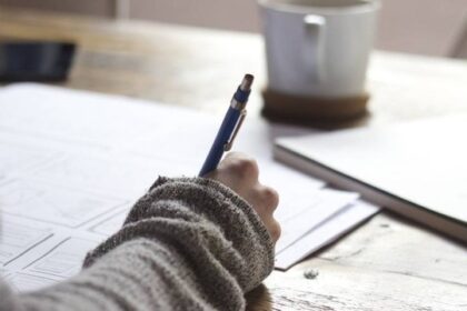 “Alerta empresarial: pocos jóvenes terminan secundaria y consiguen empleos de calidad”