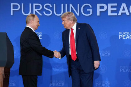 “Trump planea cumbre con Putin y Zelenski el viernes”