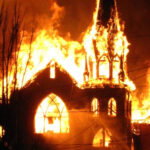 “Escándalo: Inmigrante marroquí incendia iglesia en Granada”