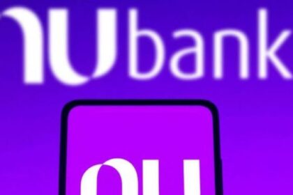 “Nubank cerca de adquirir banco en Argentina para competir con Mercado Pago”