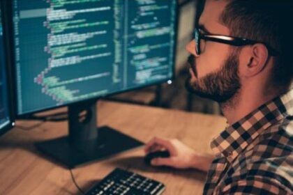 “¡Descubre más de 200 empleos en tecnología y becas disponibles esta semana!”