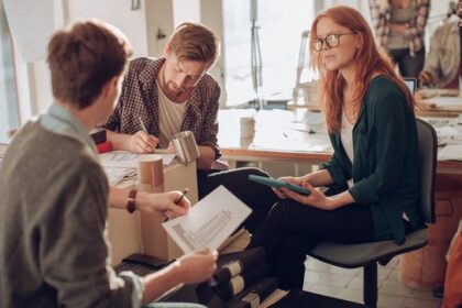 “Encuesta revela: 1 de cada 3 jóvenes cambiará de trabajo en 2022”