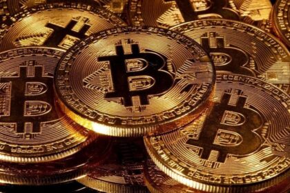 “Bitcoin alcanza su máximo en un mes por recorte de tasas”