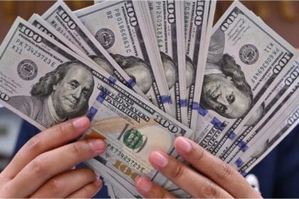 “¡Dólar oficial en Banco Nación a $1.380! ¡Entérate de todo en la city!”