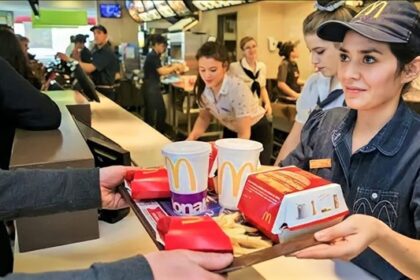 “McDonald’s ofrece empleo a beneficiarios de Volver al Trabajo”