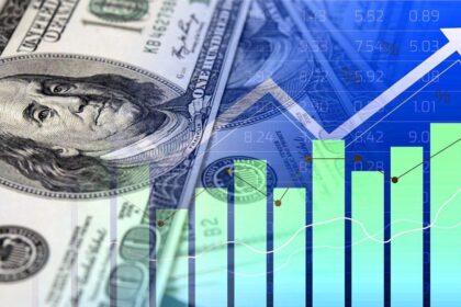 “El dólar blue sube $30 tras restricciones cambiarias”