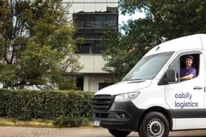 “Envíos empresariales eficientes con Cabify Logistics”