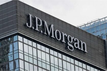 “Elecciones PBA: Pronóstico J.P. Morgan para dólar y tasas”