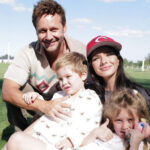 “Escándalo: China Suárez y Benjamín Vicuña en polémica por escolarización”