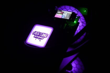 “¡Descubre cómo el mini ASIC NerdQAxe++ mina un bloque de Bitcoin!”