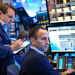 “Wall Street cierra dispar: Nasdaq alcanza nuevo récord”