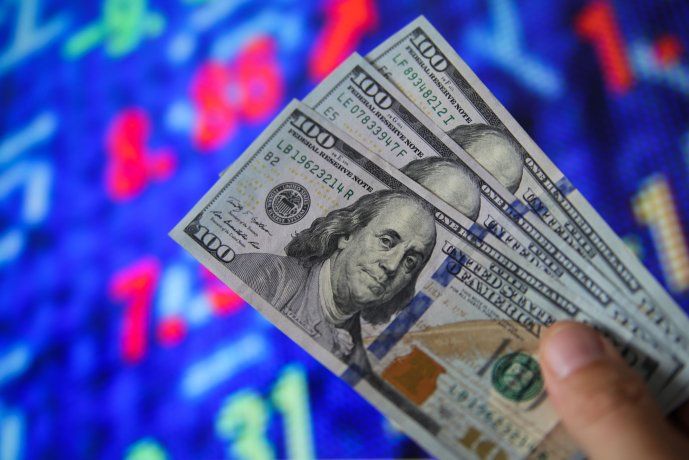 El dólar cripto se ubica por encima de la banda cambiaria El dólar cripto se ubica por encima de la banda cambiaria