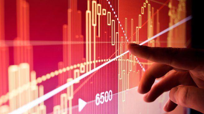 Los bonos en dólares caen, al igual que la renta variable.