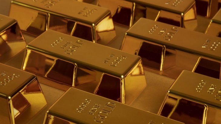 Oro en lingotes.
