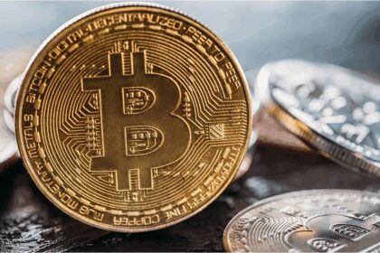 “Bitcoin alcanza los u$s122.000 en Uptober”