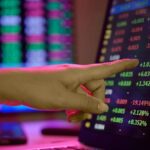 “Bonos y ADRs cierran en alza tras volatilidad y rumores de anuncios en EEUU”