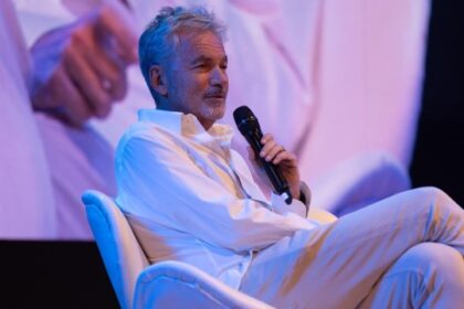 “Empresario vinculado a Milei revela su postura sobre jornada laboral de 13 horas”