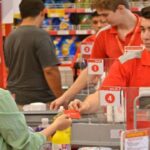 Salario de cajero de supermercado en Argentina 2025: ¿Cuánto gana?