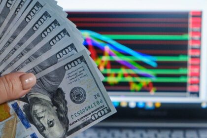 “Actualización dólar hoy y dólar blue minuto a minuto: 10/11”