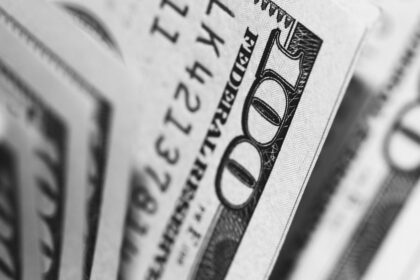 “Alza del dólar mayorista: sube $22 en la semana”