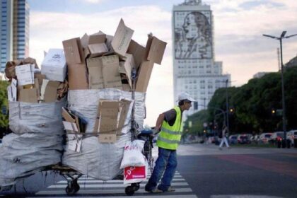 “La pobreza en Argentina cae al 36,3%: récord desde 2018”
