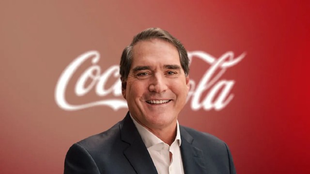 “Plan de sucesión de CEO de Coca-Cola y nuevo ejecutivo latinoamericano”